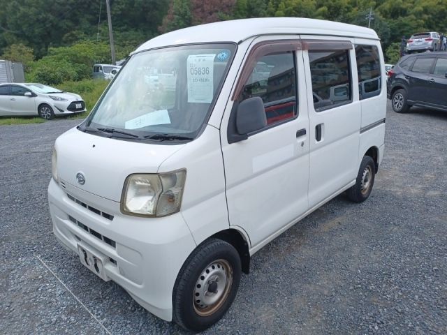 5836 Daihatsu Hijet van S321V 2013 г. (LUM Kobe Nyusatsu)